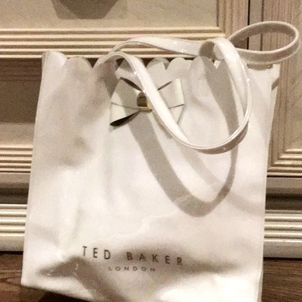 Ted baker white tote. Medium size